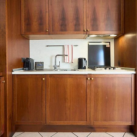Apartament -Luminosa 5 Stars With Balcony- Wifi Netflix 15 Minutes From Duomo Mediolan Zewnętrze zdjęcie