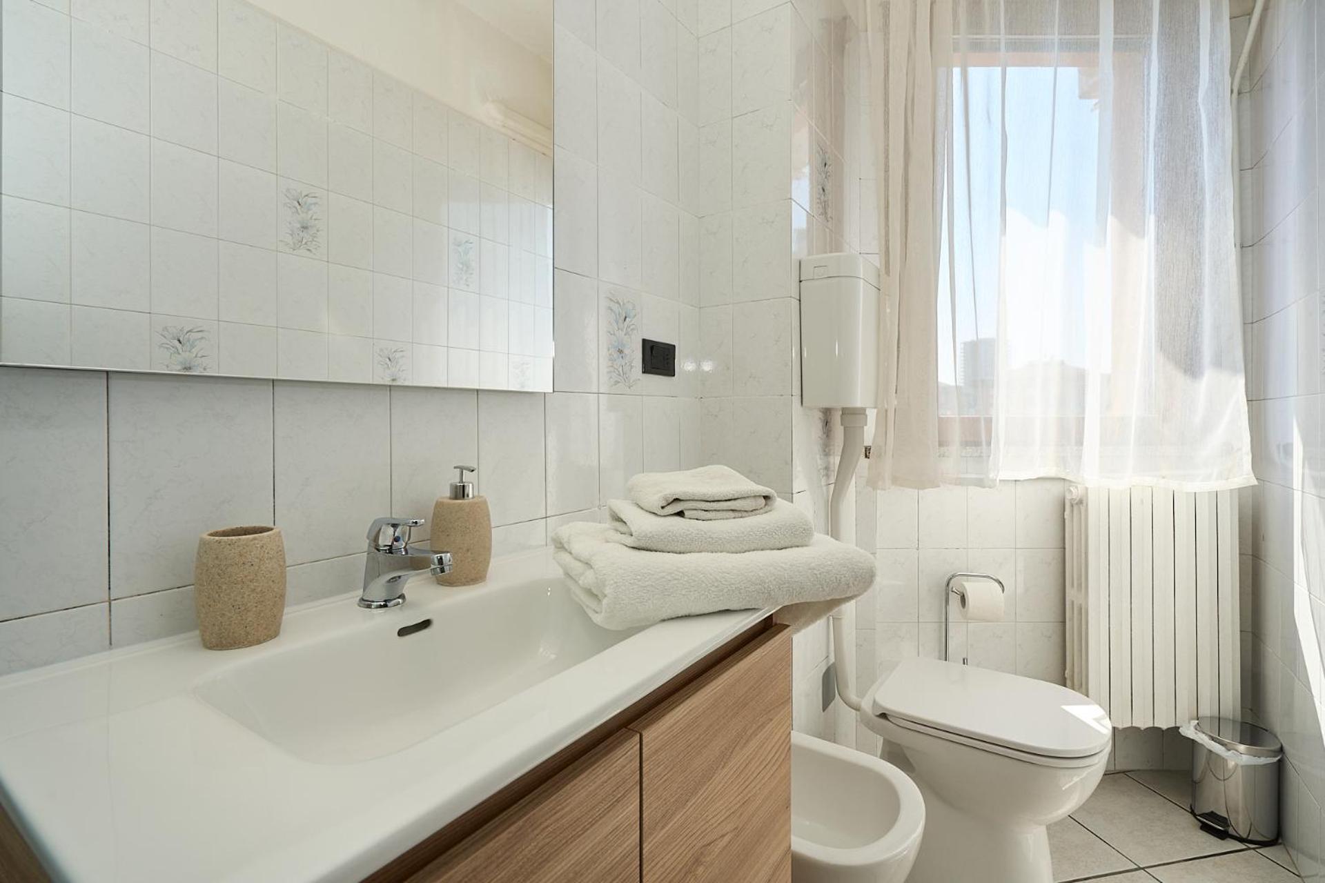Apartament -Luminosa 5 Stars With Balcony- Wifi Netflix 15 Minutes From Duomo Mediolan Zewnętrze zdjęcie