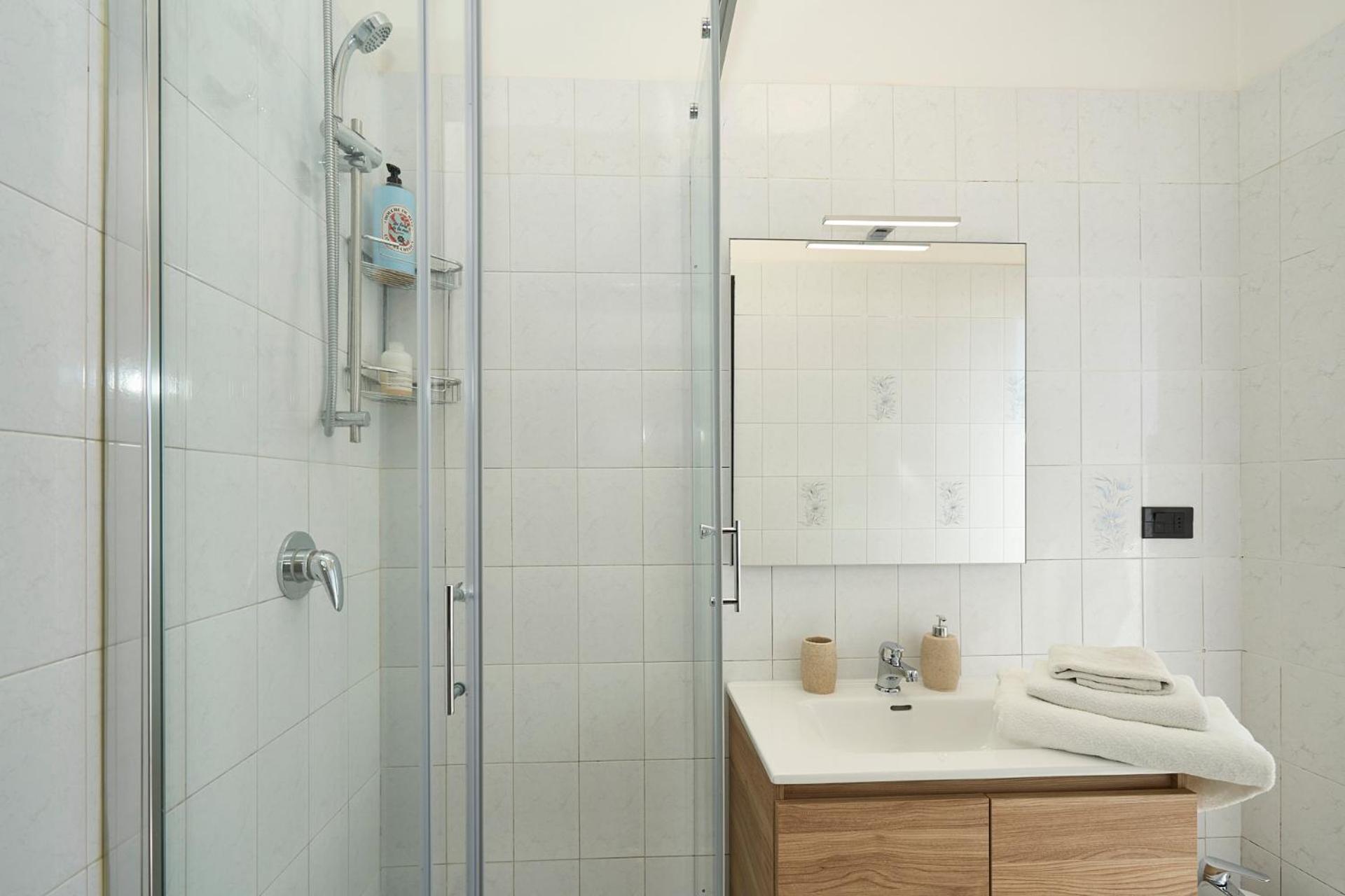Apartament -Luminosa 5 Stars With Balcony- Wifi Netflix 15 Minutes From Duomo Mediolan Zewnętrze zdjęcie